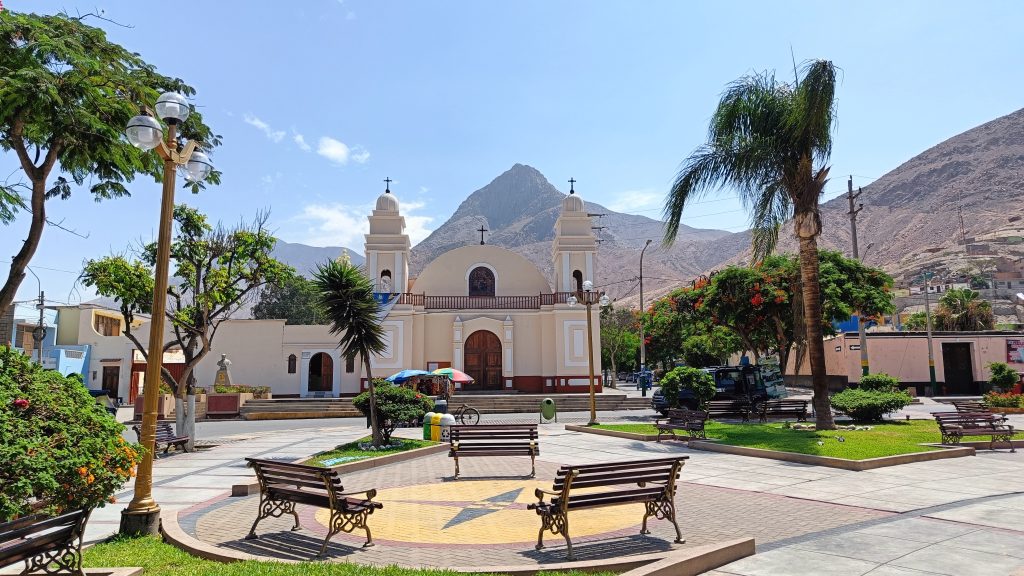 Plaza de Armas de Sayan