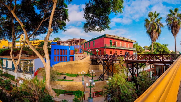 Barranco distrito turístico de Lima